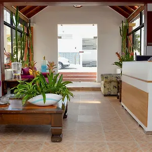 Onyx Aparta Apartment